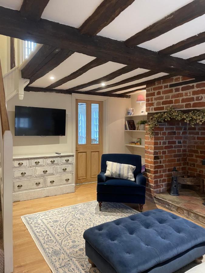 Historic Cambridgeshire Cottage Godmanchester Dış mekan fotoğraf